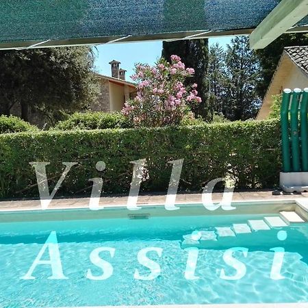 Villa Con Piscina Assisi Luaran gambar