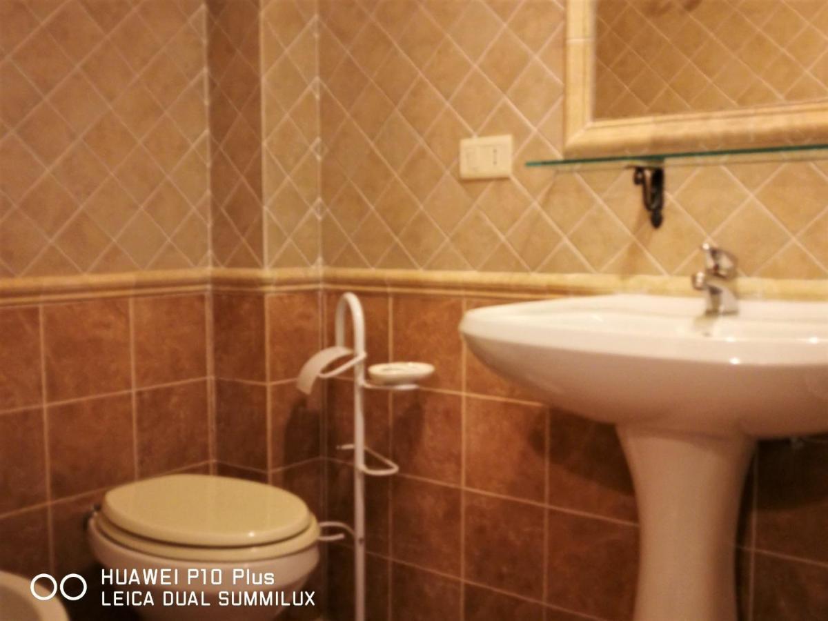 Villa Con Piscina Assisi Luaran gambar