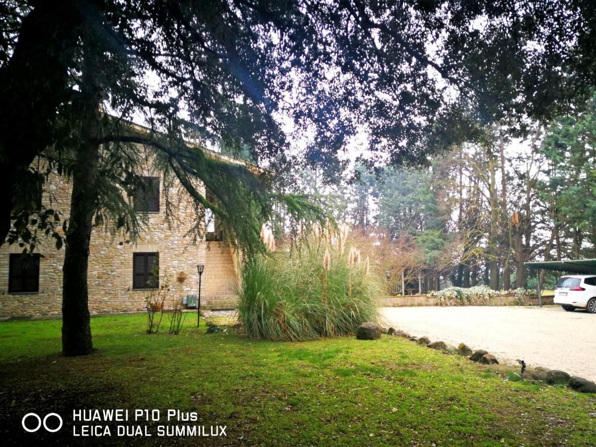 Villa Con Piscina Assisi Luaran gambar