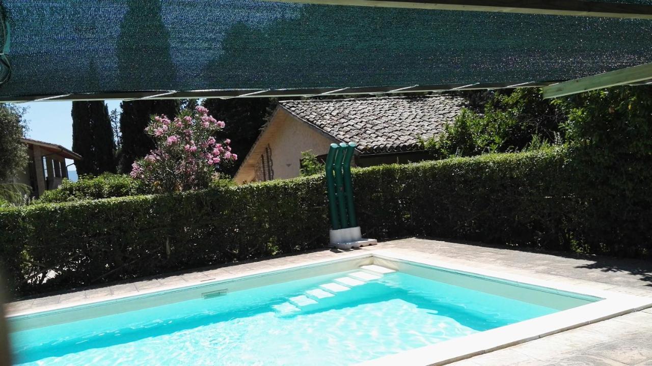 Villa Con Piscina Assisi Luaran gambar